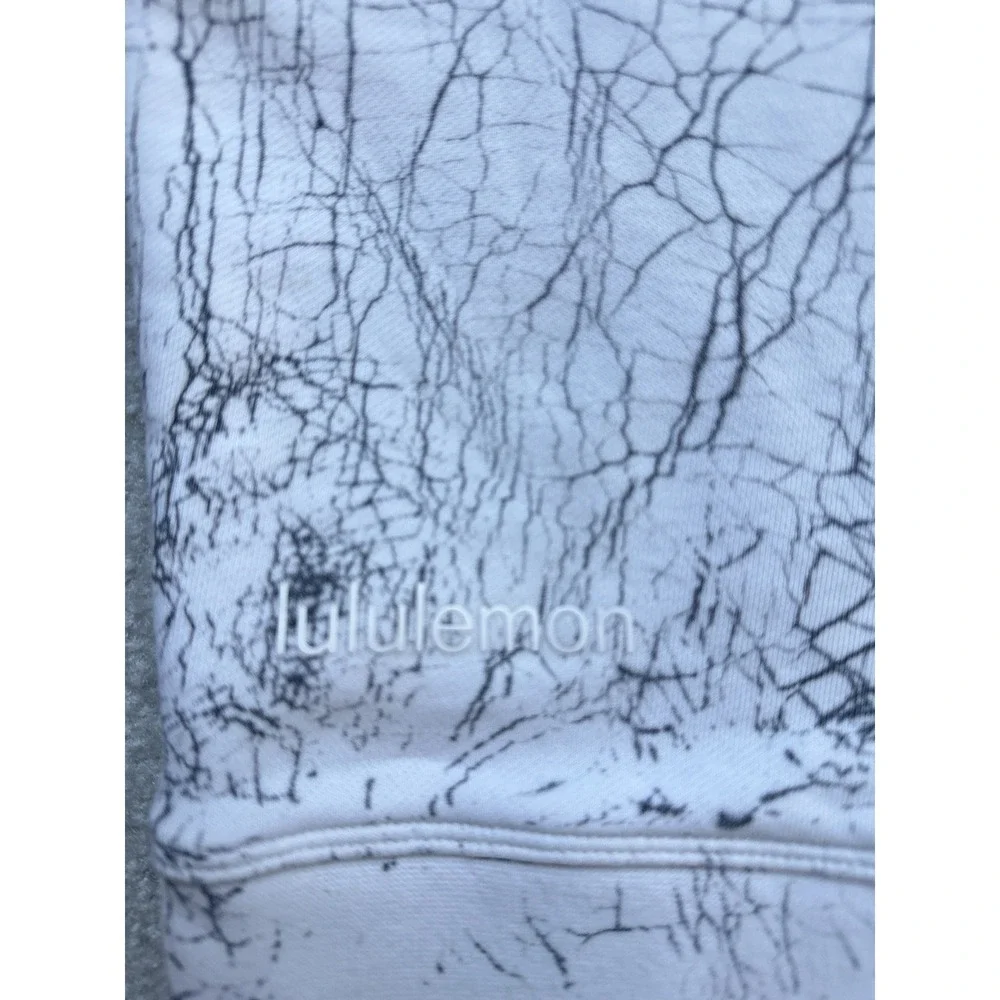 Lululemon Crewneck Sweatshirt Women's All Over Print White No Tag Oversized